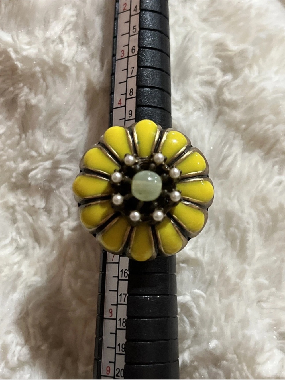 vintage Ollipop Yellow Marigold Flower Ring 6.5 Hippie BOHO 60’s MCM
